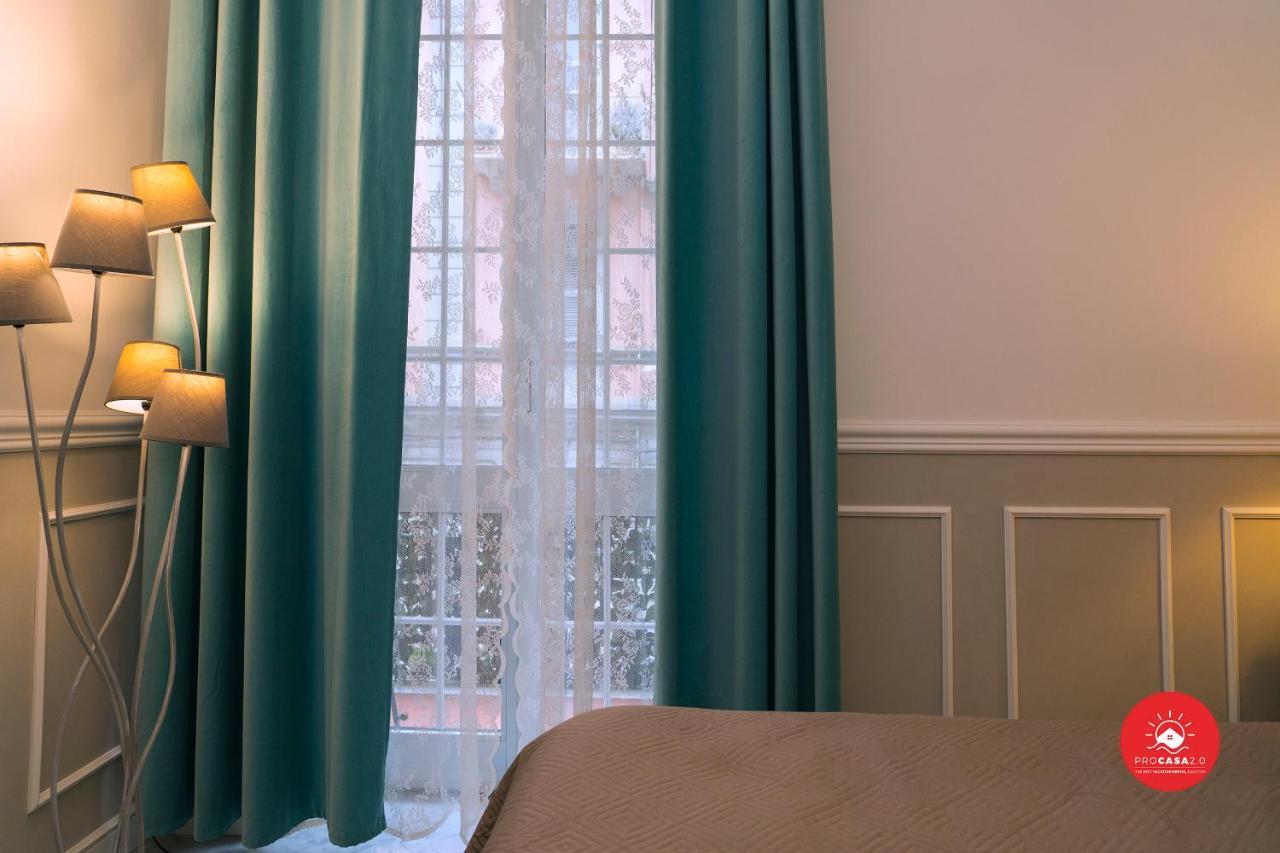 Holly House Apartment *